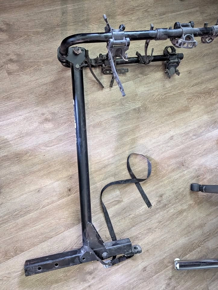 SportRack Hitch-Mounted Bike Rack - Great Condition
