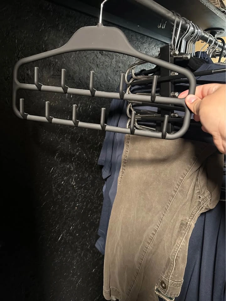 Tie/Belt hanger