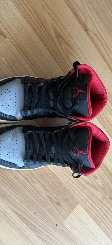 Jordan 1 Mid - photo 3