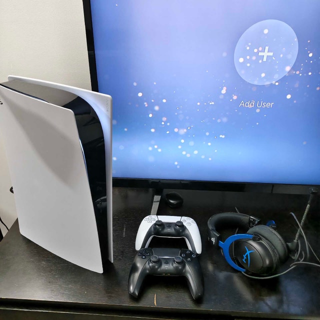 PS5 Digital Edition Bundle – Great Condition for Sale or Trade! - photo 4
