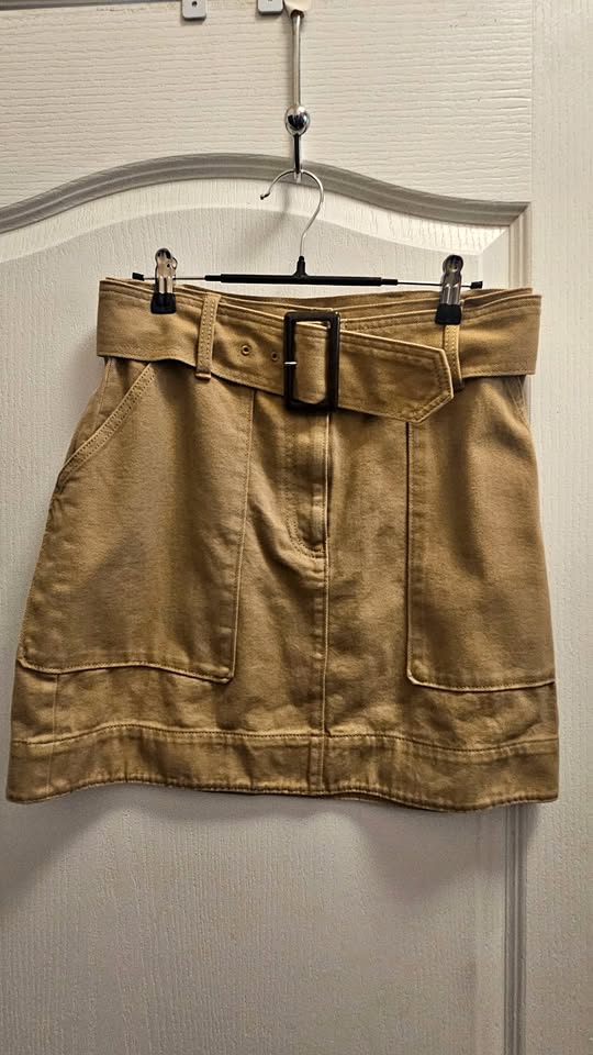 Brand New - Banana Republic Utility Mini Skirt - size 4