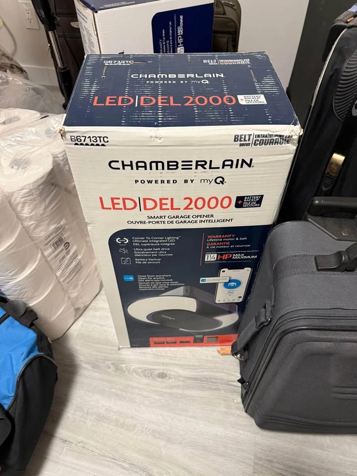 Chamberlain B6713TC LED Smart Garage Door Opener - Brand New