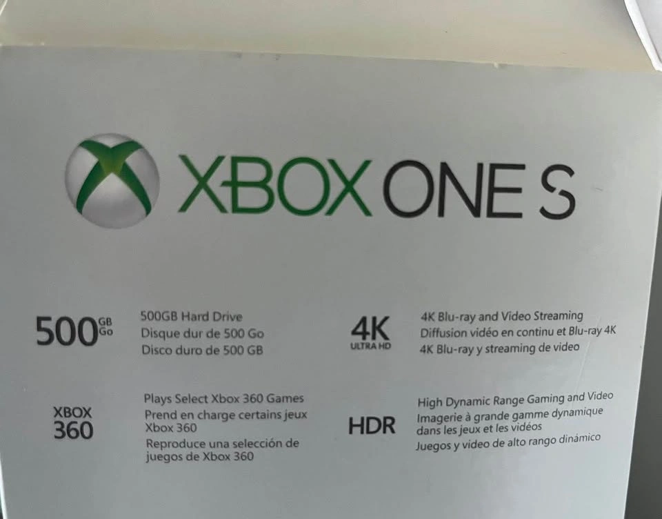 Xbox One S 500GB Bundle + 2 Controllers + Charging Dock - photo 3