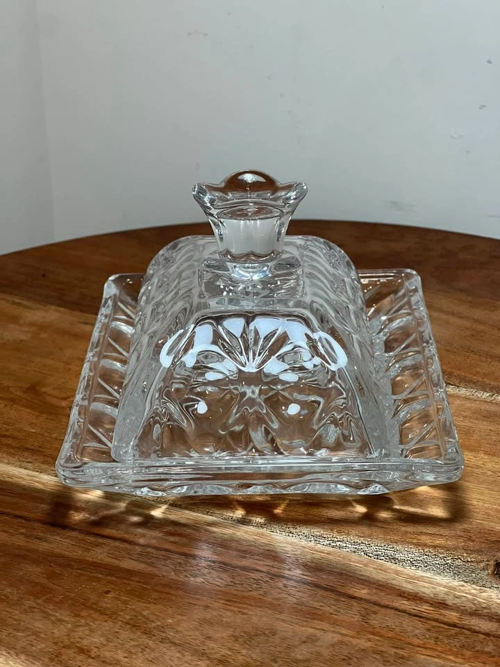 Vintage Clear Cut Glass Covered Butter Dish - photo 2