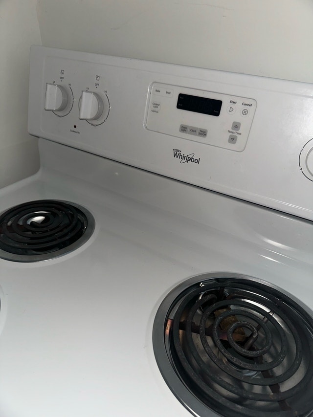 Whirlpool Stove - photo 3