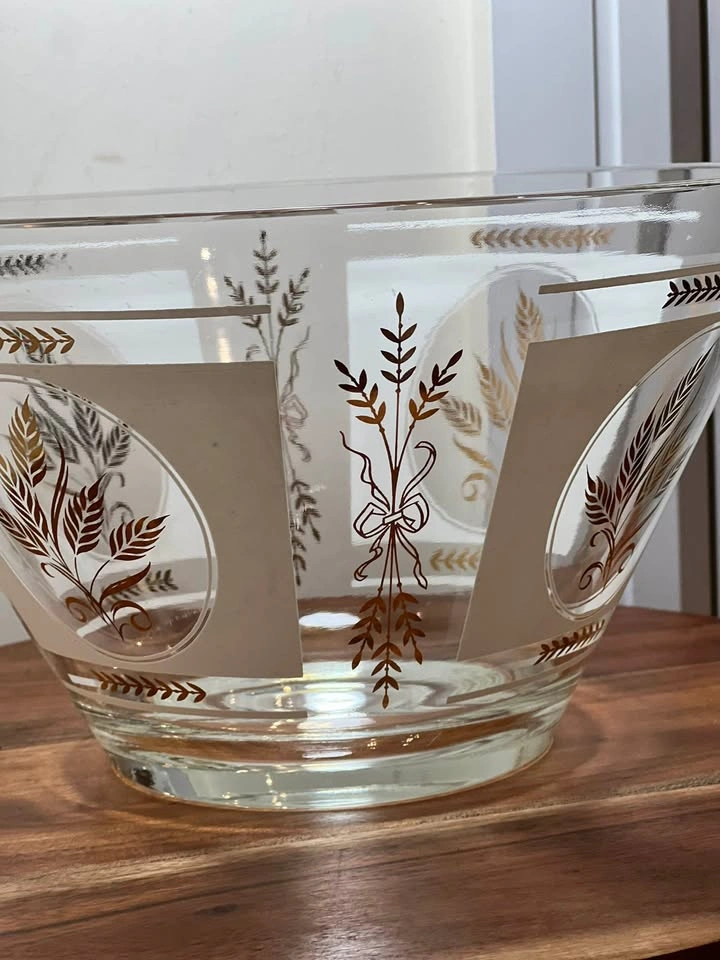 Vintage MCM Glass Chip Serving Bowl – Gold & Frosted White Wheat - photo 3