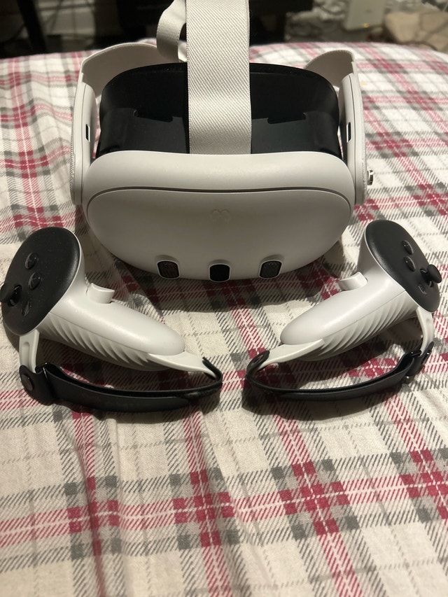 Meta Quest 3 512gb with amvr interface and controller grips