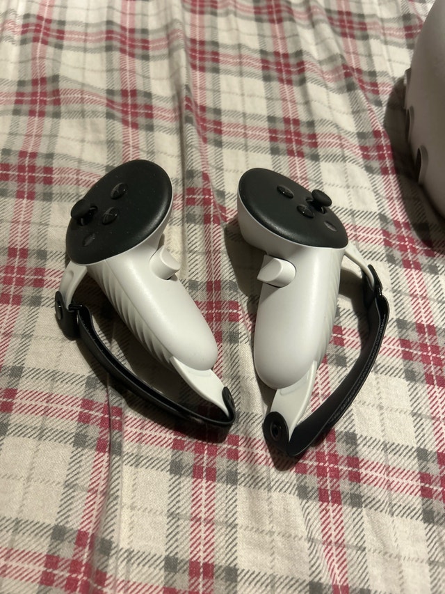 Meta Quest 3 512gb with amvr interface and controller grips - photo 4