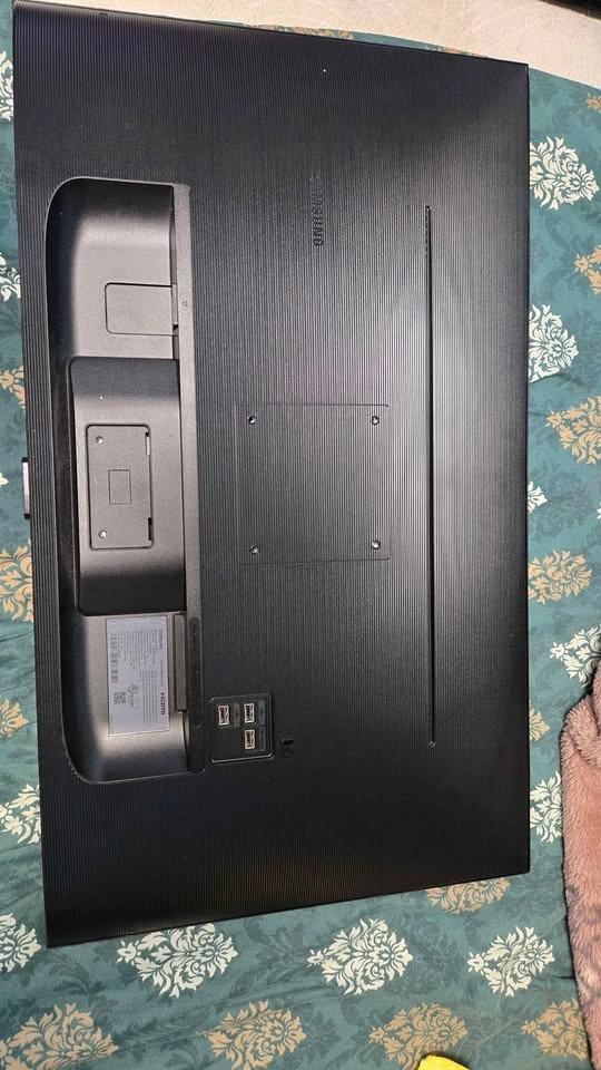 Samsung 32" Smart Monitor M7 4K - photo 3