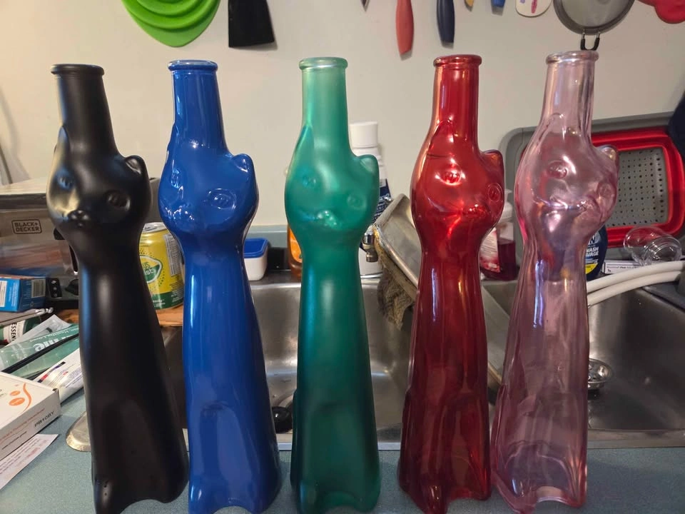 Cat wine bottles - photo 2