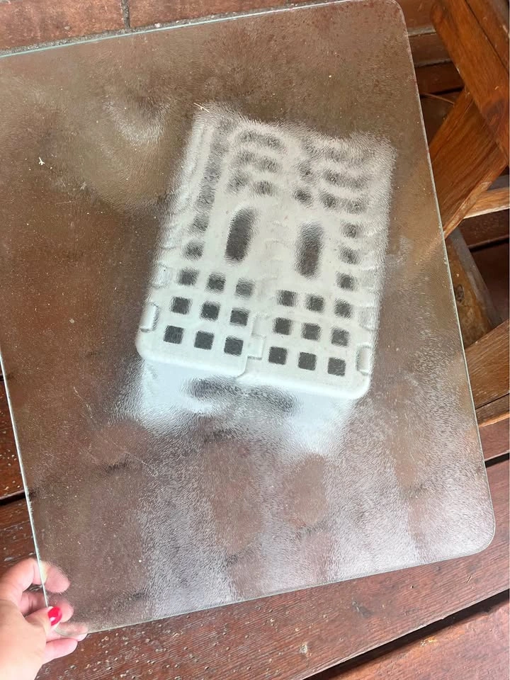 Textured Tempered Glass Cutting Board