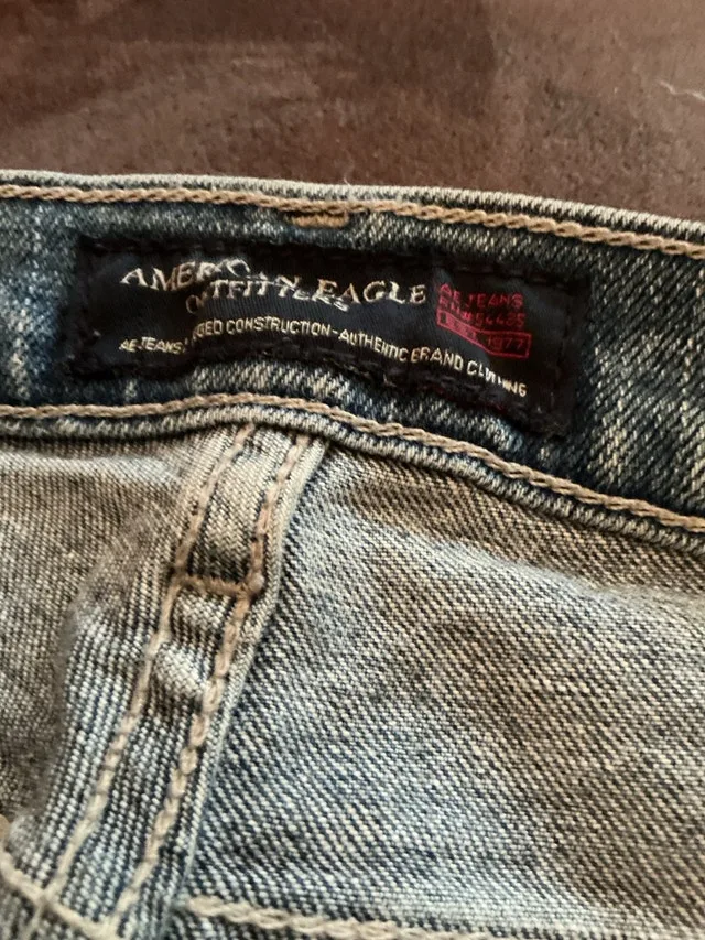 American Eagle Jeans - photo 3