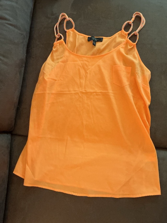 Jessica Simpson Sleeveless Blouse