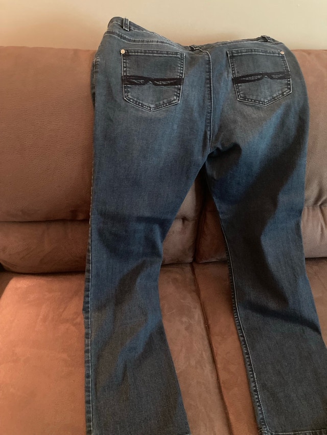 Buffalo Misha Mid-Rise Straight Leg Jeans - photo 5