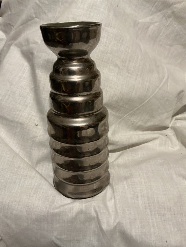 Colorado Avalanche 1996 Stanley Cup Champs Trophy 8 inches high - photo 3