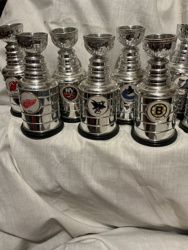NHL Team Replica Stanley Cup Trophy Collection - photo 2
