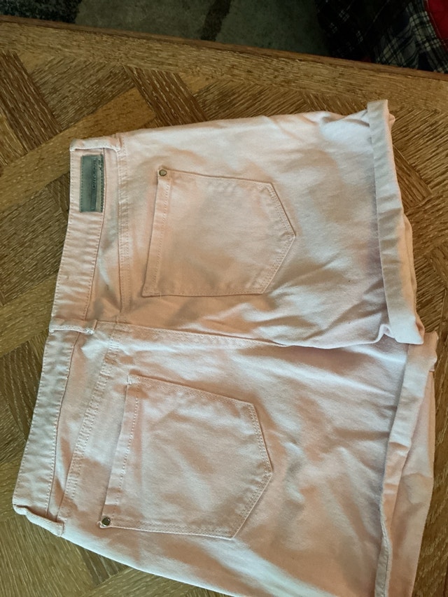 DKNY Jeans Shorts - photo 3