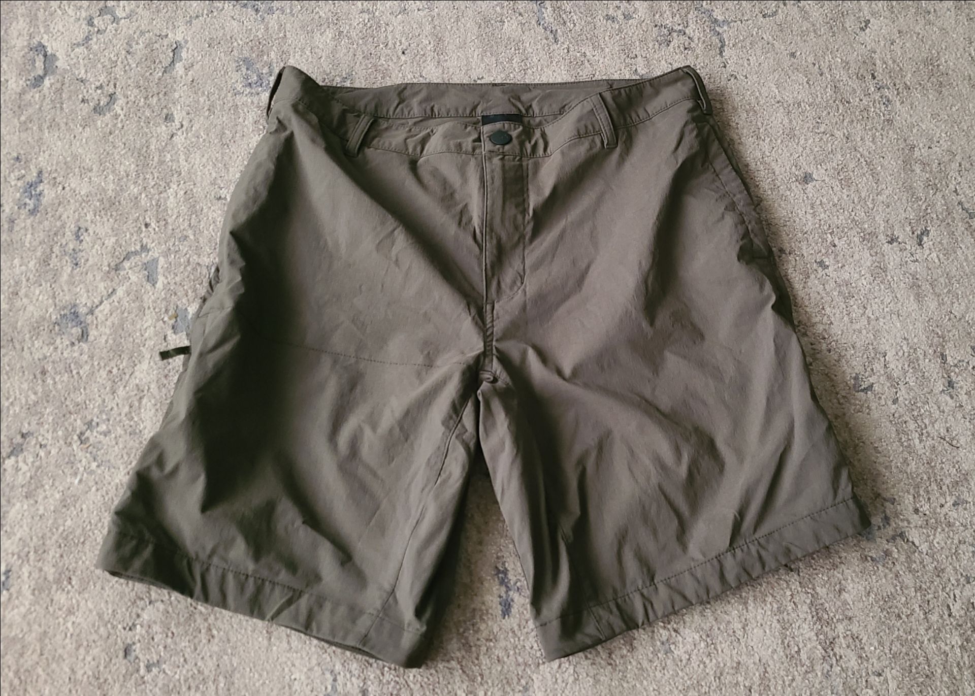The North Face Men Green Shorts Sz 32