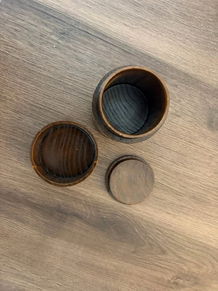 Solid Wood Salt Cellar with Swivel Lid - photo 3
