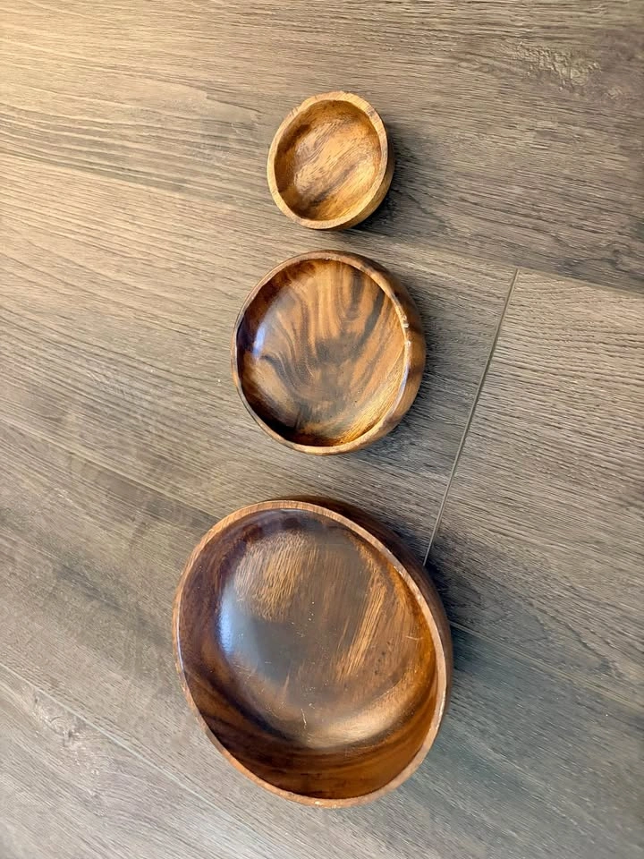 Set of 3 Acacia Wood Nesting Bowls