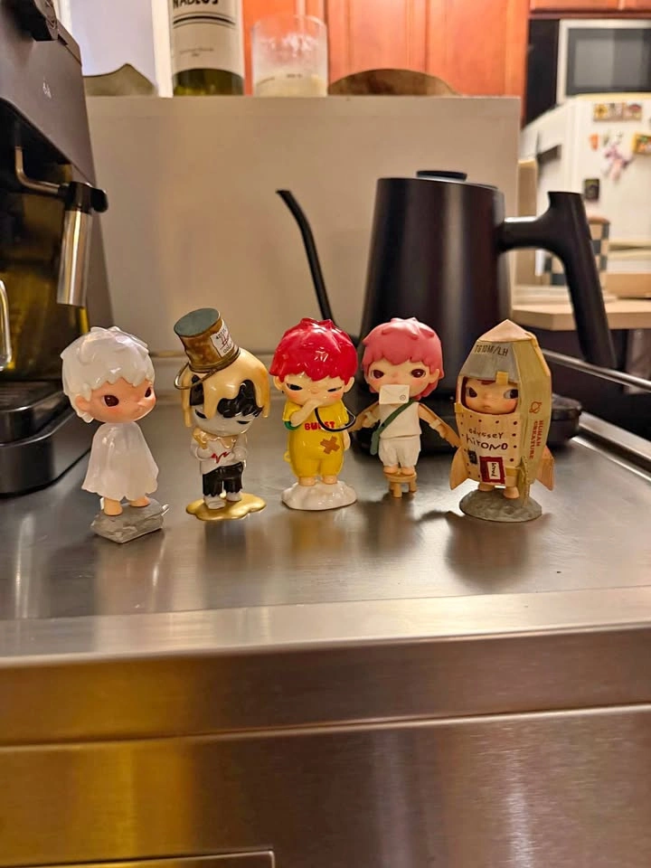 Hirono Figurines POP MART Authentic