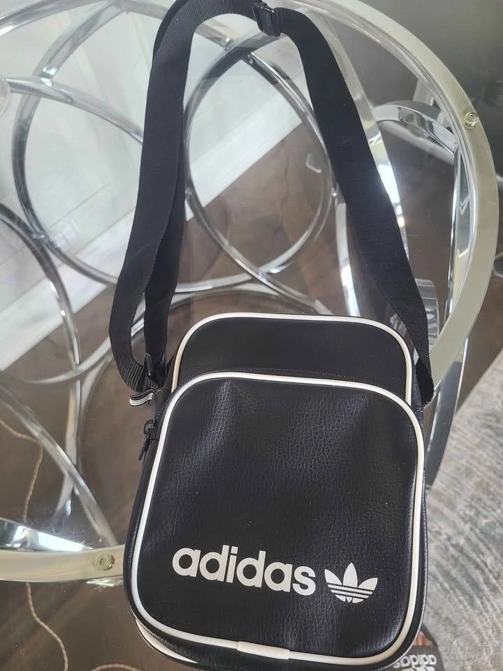 Adidas Mini Messenger Bag - photo 3