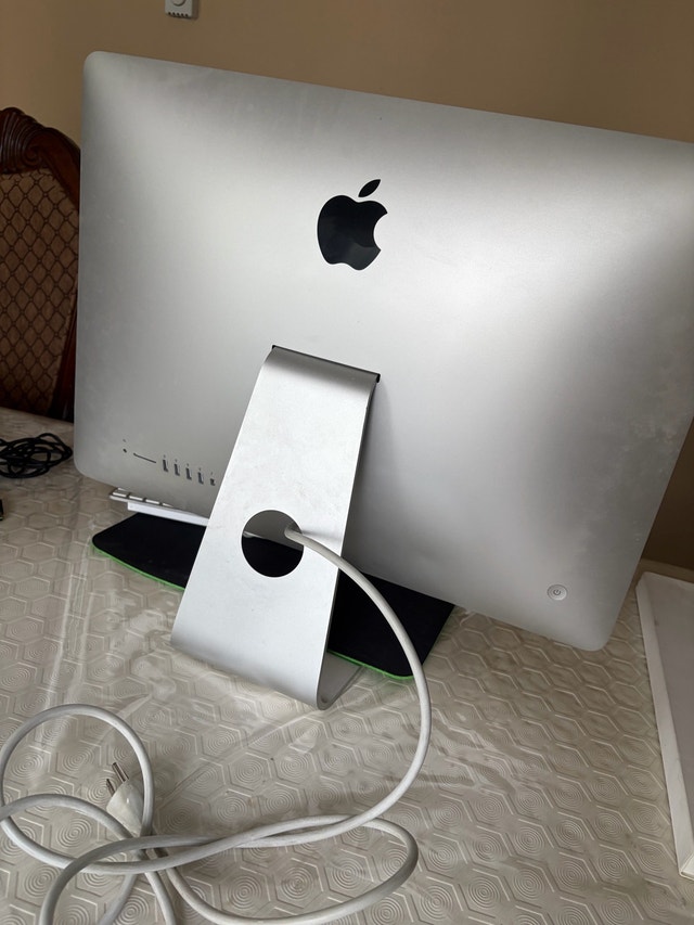 Apple iMac - photo 2