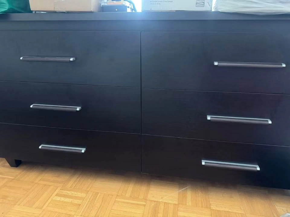 Queen bed, 4 dressers, 2 nightstands set - photo 3