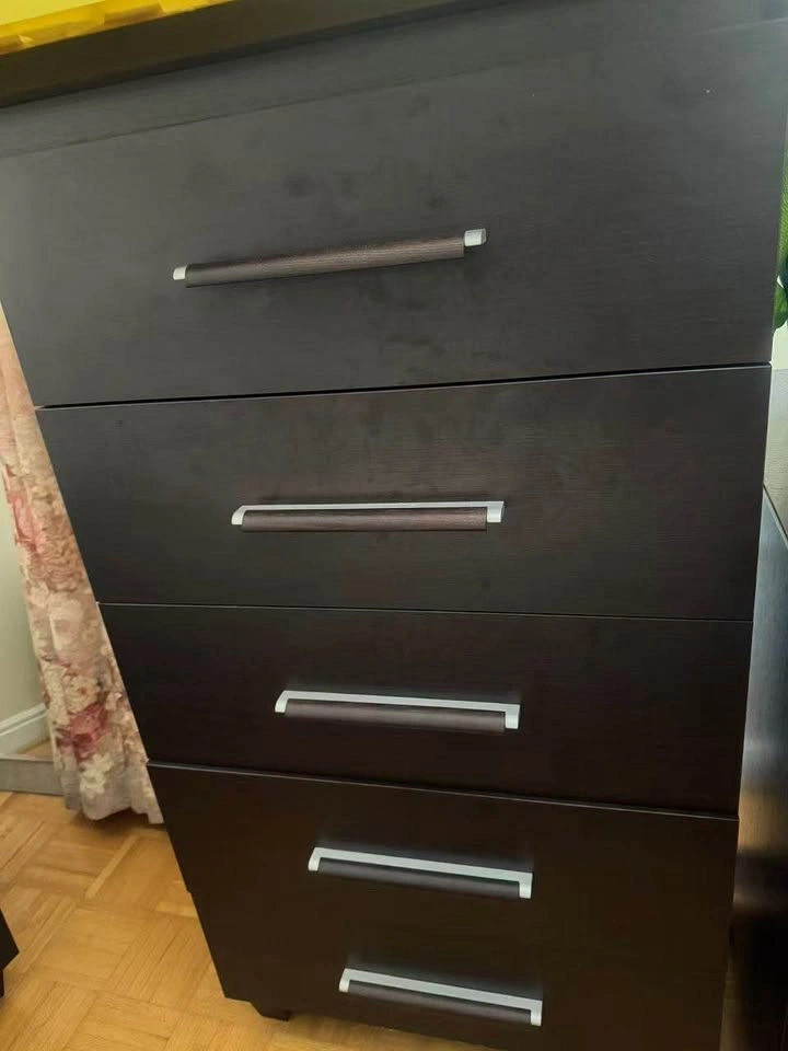 Queen bed, 4 dressers, 2 nightstands set - photo 5