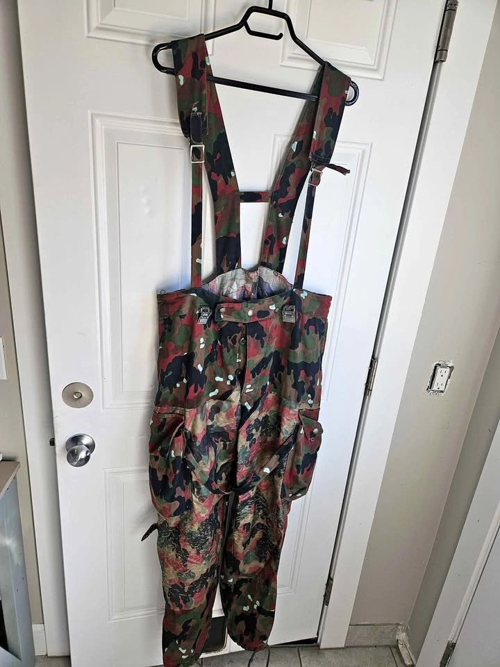 Swiss Army M70 Alpenflage field pants