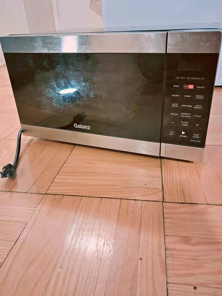 Galanz Air Fry Microwave 1350W