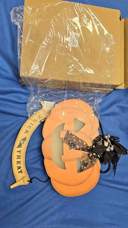 Light-Up Wooden Halloween Pumpkin "Trick or Treat" Hanging Sign