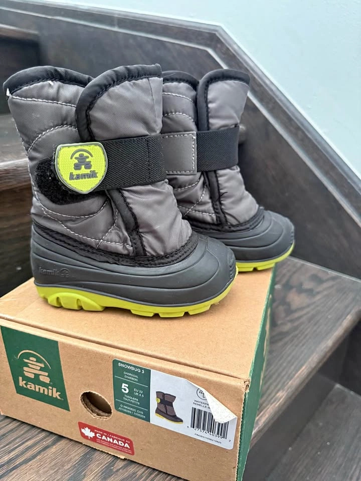 Kids winter shoes