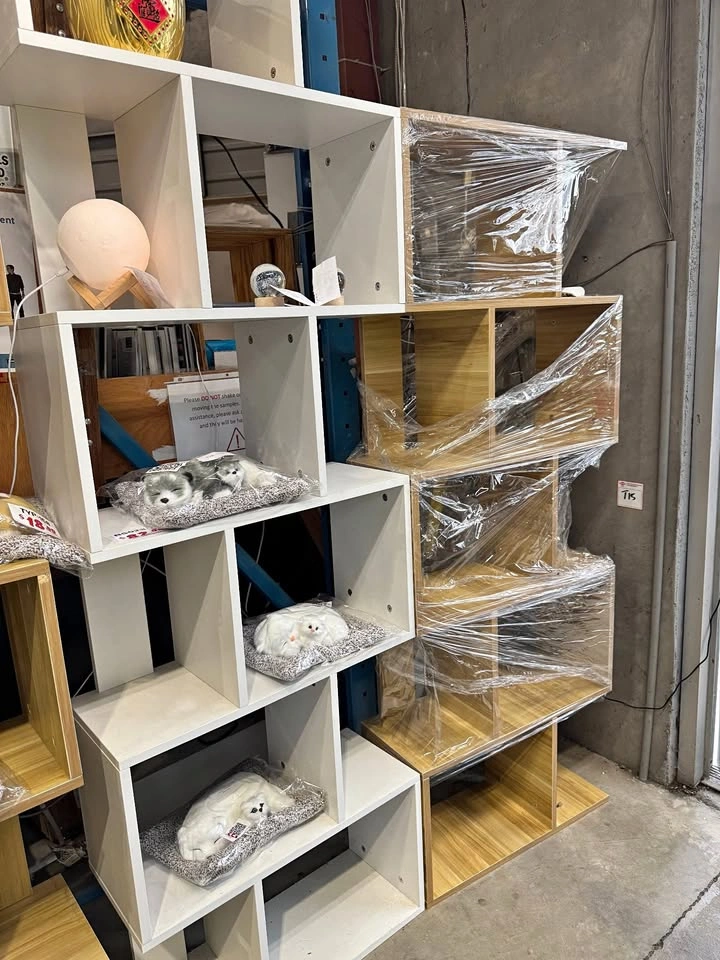 Simple Multifunctional Storage Rack for Home Organization