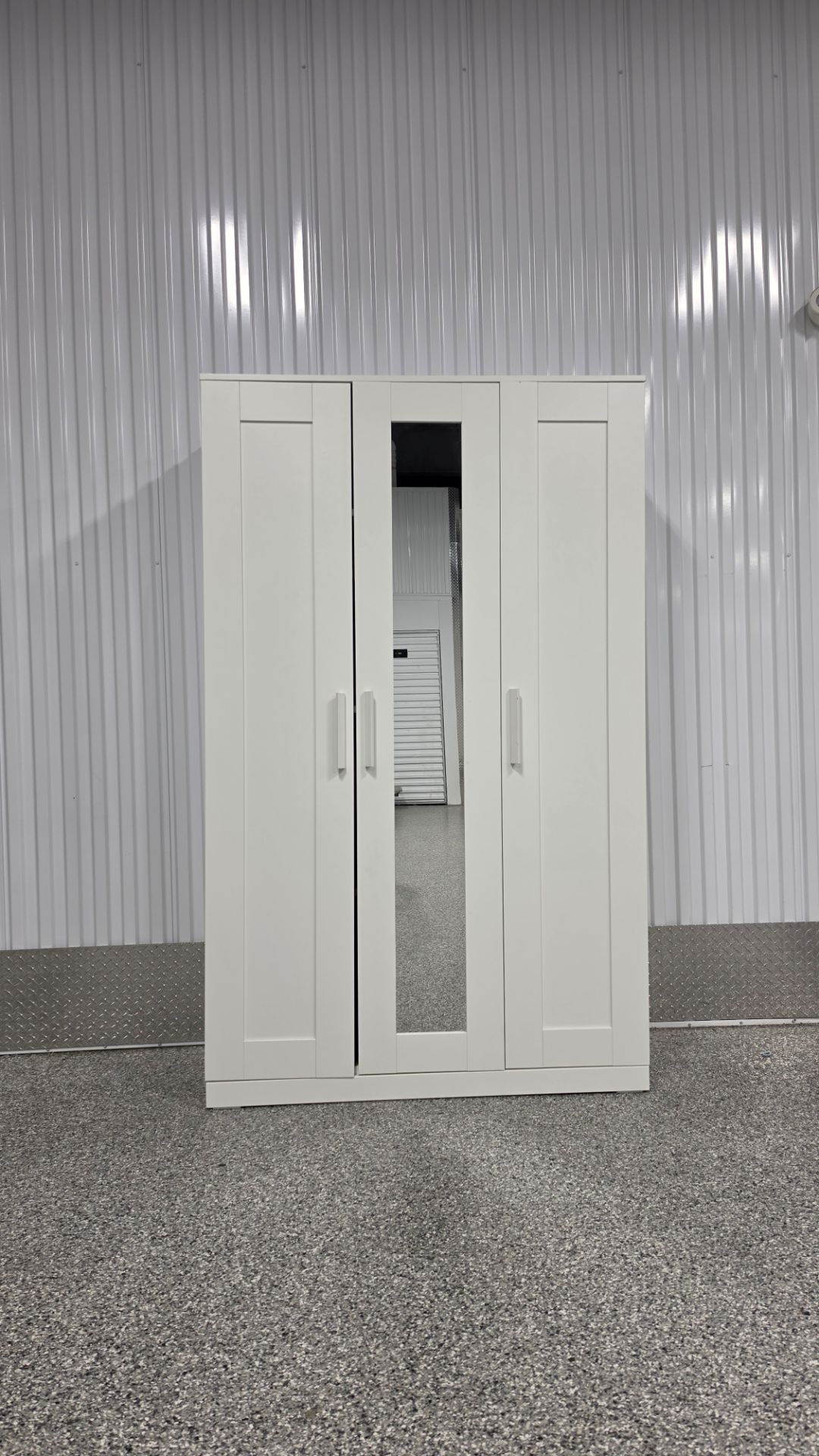 Large 3-Door White Wardrobe with Mirror & Custom Shelving - photo 2
