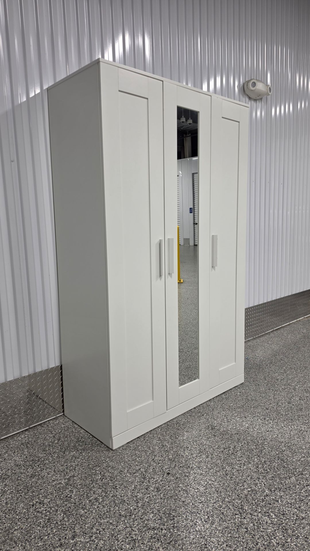 Large 3-Door White Wardrobe with Mirror & Custom Shelving - photo 3