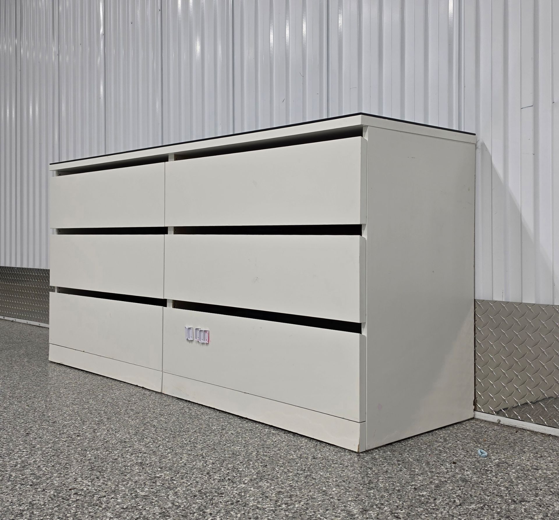White 6-Drawer Dresser with Glass Top - photo 4