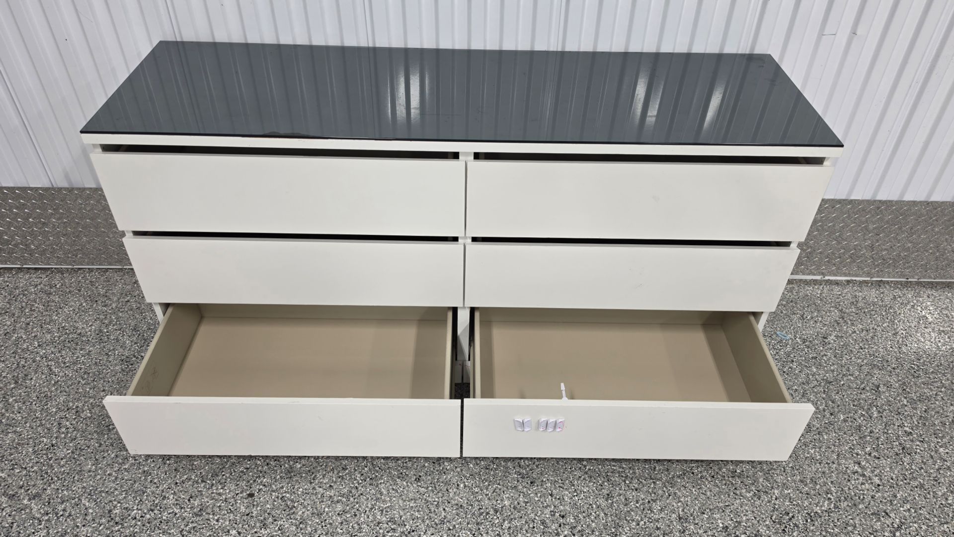 White 6-Drawer Dresser with Glass Top - photo 5