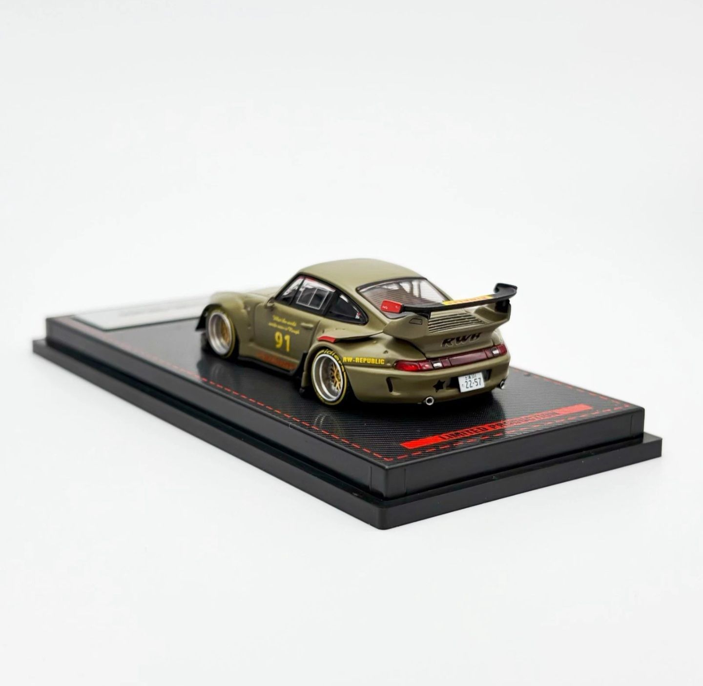 Ignition Model 1:64 Rauh-Welt Begriff RWB 993 – Matte Green - photo 4