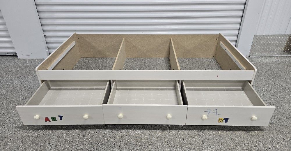 Twin Bed Frame With 3 Drawers - photo 4
