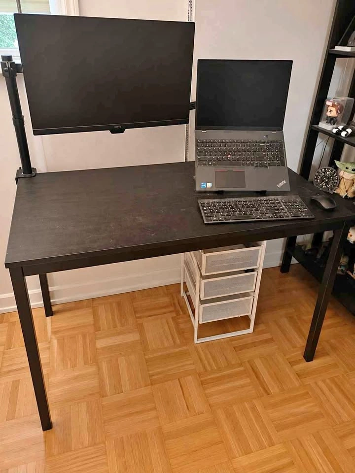 Moving Out Sale – IKEA Furniture, Office Chairs, Bar Stools