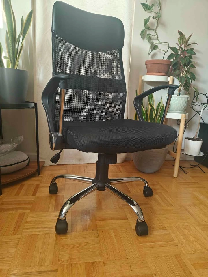 Moving Out Sale – IKEA Furniture, Office Chairs, Bar Stools - photo 2