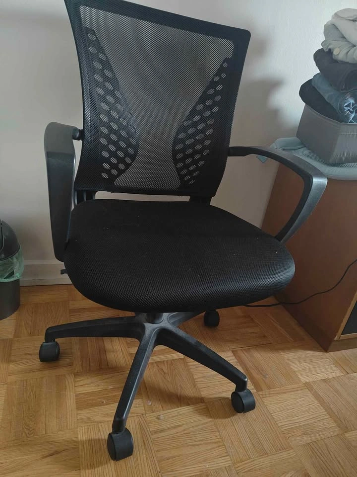 Moving Out Sale – IKEA Furniture, Office Chairs, Bar Stools - photo 3