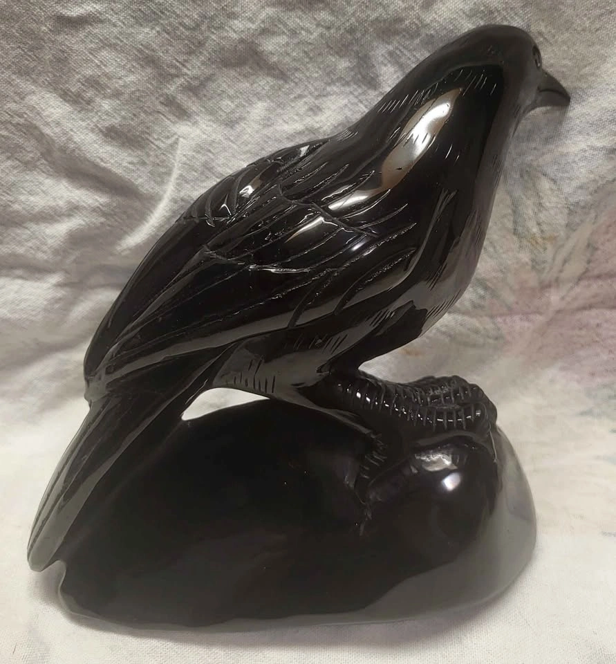 One-of-a-Kind Hand-Carved Solid Obsidian Raven 🖤 - photo 2