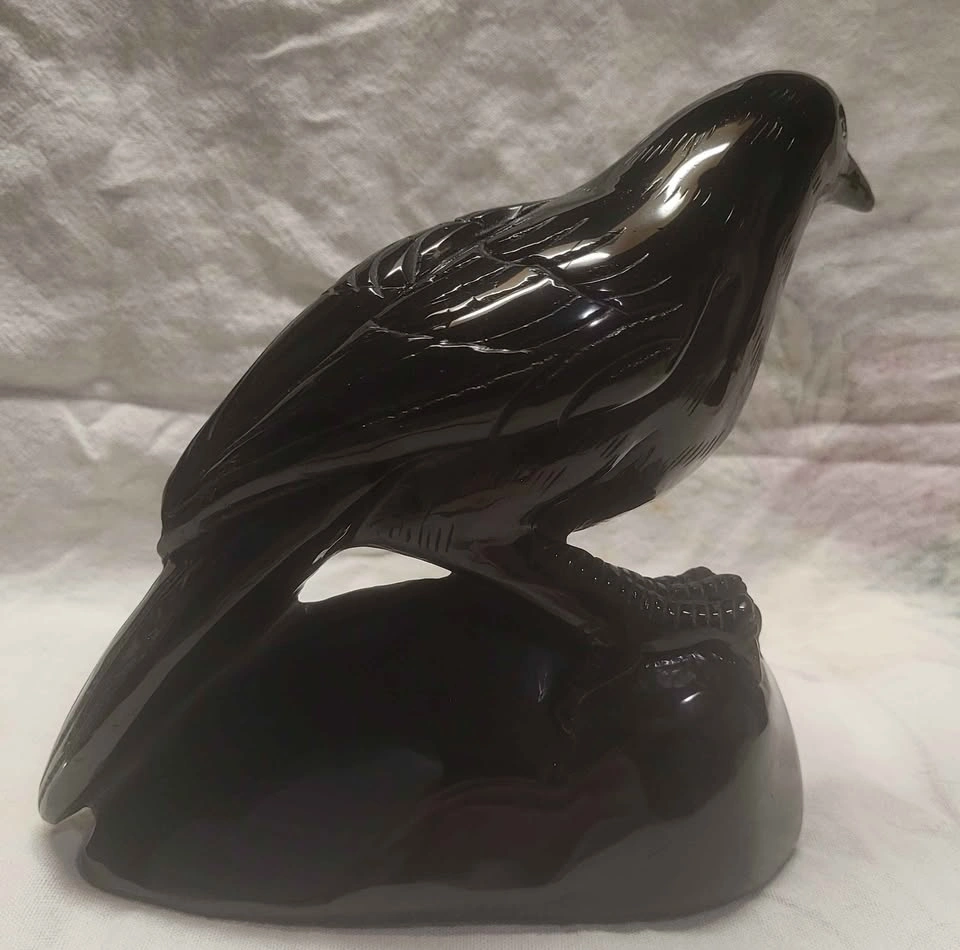 One-of-a-Kind Hand-Carved Solid Obsidian Raven 🖤 - photo 3