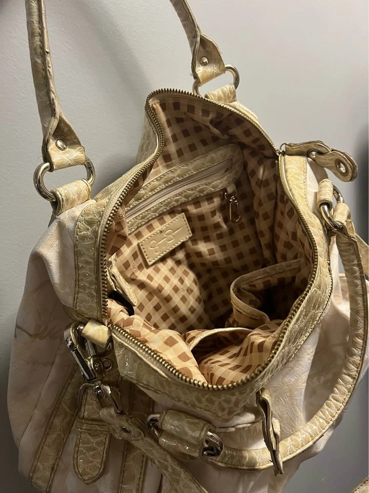Vintage Jessica Simpson purse in good condition. - photo 2