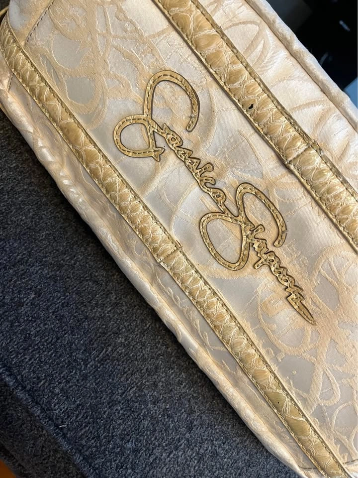 Vintage Jessica Simpson purse in good condition. - photo 3