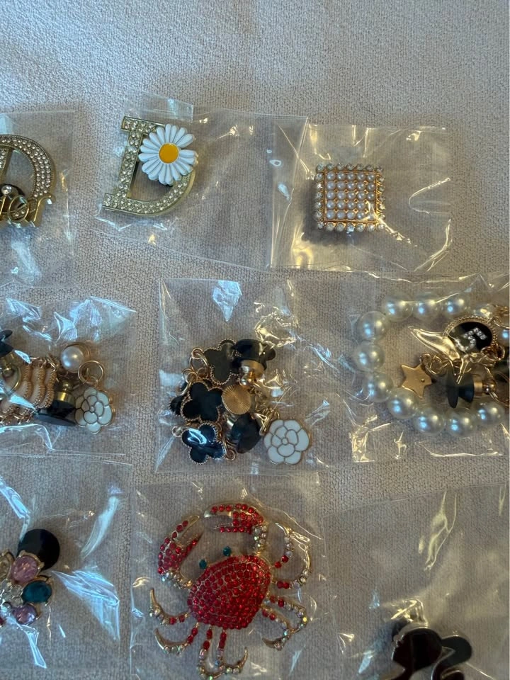 Fancy Metal and Rhinestone Croc Jibbitz - photo 2