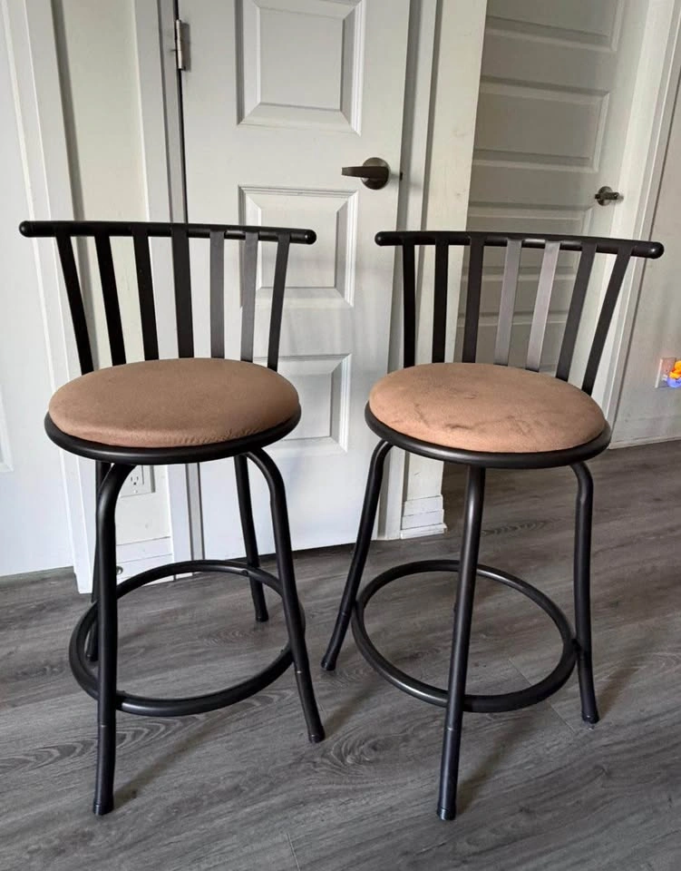 2 Counter High Revolving Bar Chairs - photo 2