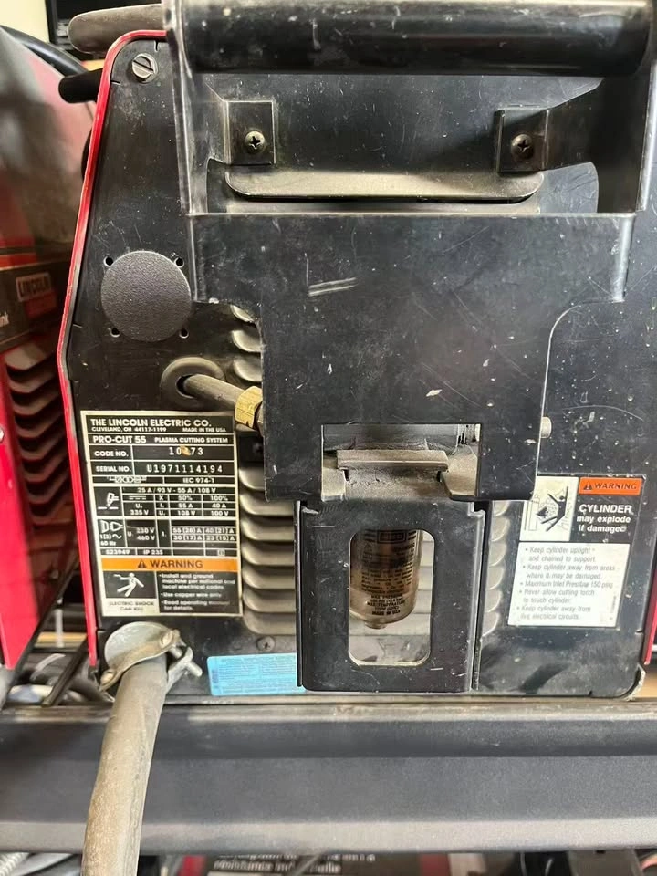 COMPLETE SETUP: Lincoln Pro-Cut 55 Plasma Cutter (Cuts 3/4") - photo 2